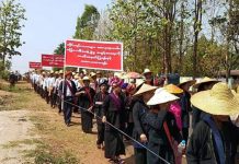 အနာဂတ်မျိုးဆက်သစ်များလုပ်ကိုင်စားသောက်နိုင်ဖို့ သိမ်းထားသည့်လယ်ယာမြေများပြန်စွန့်လွှတ်ပေးရန် ဆီဆိုင်လယ်သမားများ တောင်းဆို