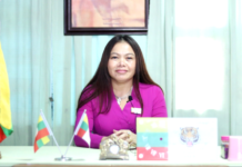 အမျိုးသမီးတွေ ကိုယ့်ခြေထောက်ရိုက်ချိုးခံရရုံတင်မက တန်းတူအခွင့်အရေးအတွက် ကလေးတွေကိုပါ ကျောပိုးပြီး ရွေးကောက်ပွဲဝင်ပြိုင်ရ