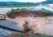 မိုင်းပန်မြို့ လမ်း၊တံတားများပျက်စီး ကား၊ဆိုင်ကယ် သွားလာမရ