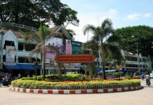 တာချီလိတ်မြို့ လောင်းကစားရုံများ ပေါ်ပေါ်ထင်ထင် ပြန်လည်ပတ်နေ