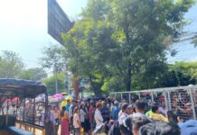 တရုတ်ပြည်ဝင်ရန် တိုကင်နံပါတ်စောင့်ဆိုင်းသူအချို့ တစ်လနီးပါး ကြာသည်အထိ မရရှိ