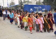 သျှမ်းပြည်လူထု ပညာရေးက အောက်ဆုံးအဆင့်နီးပါးရောက်နေတယ်။ ပညာရေးအပိုင်းကို စိတ်မဝင်စားတာ ဝမ်းနည်းတယ်။