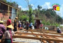 တိုက်ပွဲကြောင့် ပျက်စီးသွားသည့် မဲနယ်တောင်ဒေသ နေအိမ်များ ကိုယ်ထူ၊ကိုယ်ထ ပြန်ဆောက်ရ