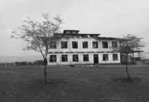 စစ်ကောင်စီလက်နက်ကြီး ကြောင့် ဆီဆိုင်မြို့နယ် ပန်တိုင်းရွာ ဘုန်ကြီးကျောင်းပျက်စီးသွား