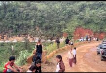 လွိုင်လင် – မိုင်းပွန် အကြောင်းမရှိလမ်းပိတ်မှုကြောင့် ကားသမားအခက်ကြုံနေ