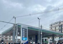 တောင်ကြီးတွင် စက်သုံးဆီ အလုအယက် ဝယ်ယူနေ