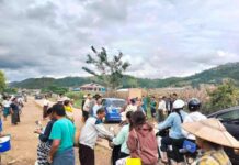 အောင်ပန်းမြို့ရောက် စစ်ဘေးရှောင်များ ပြန်စရာ နေအိမ်မရှိသဖြင့် နေရပ်မပြန်နိုင်သေး