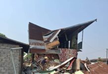 ပင်လောင်းမြို့နယ် ငလျင်ဒဏ်ကြောင့် နေအိမ် ၇၆၀ ကျော်ပျက်စီး၊ ကူညီမှုများ မရှိသလောက်နည်းပါး