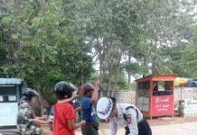 တောင်ကြီးတွင် စုံ-မ ယာဉ်များ စစ်ဆေးစဉ် လိုင်စင်မဲ့ယာဉ်များ ဖမ်းဆီးခံရ