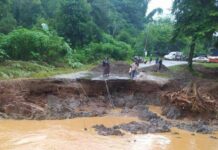 ရွာငံ-အောင်ပန်း ကားလမ်း ပြတ်တောက်ပျက်စီး