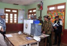 ခေါင်းနှင့်ပန်းလို တစ်သားတည်း ဖြစ်နေသော စစ်တပ်နှင့် ကြံ့ခိုင်ရေးပါတီ