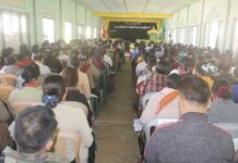 ဆီဆိုင်မြို့ မဲရုံစောင့်ဝန်ထမ်းများ မလုံလောက်၊ အုပ်ချုပ်ရေးမှူးနှင့်နီးစပ်သူများကိုခေါ်စောင့်ခိုင်း