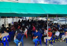 စည်းကမ်းသစ်များကြောင့် ပြည်ပရောက် မြန်မာလုပ်သားများ အိမ်ပြန်ရန် အခက်တွေ့နေ