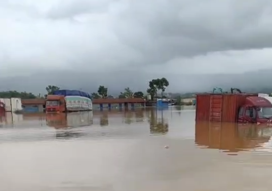 ရွှေလီမြစ်ရေမြင့်တက် မူဆယ်နှင့် နမ့်ခမ်း ရပ်ကွက်အချို့နှင့် လယ်ယာမြေ ရေမြှုပ်