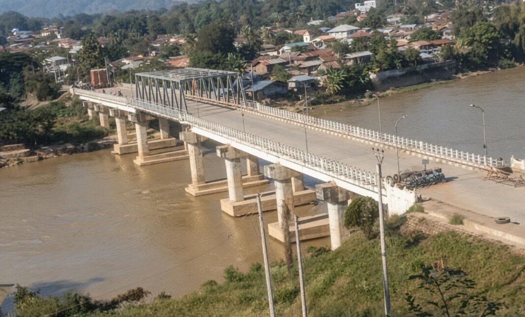 သီပေါတံတား