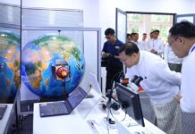 မြန်မာပြည်မှာ မီးမလာလည်း အာကာသမှာ မီးလင်းစေရမယ်
