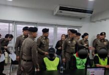 ချင်းမိုင်တွင် မှတ်ပုံတင်အတု ထုတ်ပေးသည့် ဂိုဏ်းကို စီးနင်း၊ မြန်မာ ၂၂ ဦးအပါအဝင် ၃၇ ဦး တရားစွဲခံရ